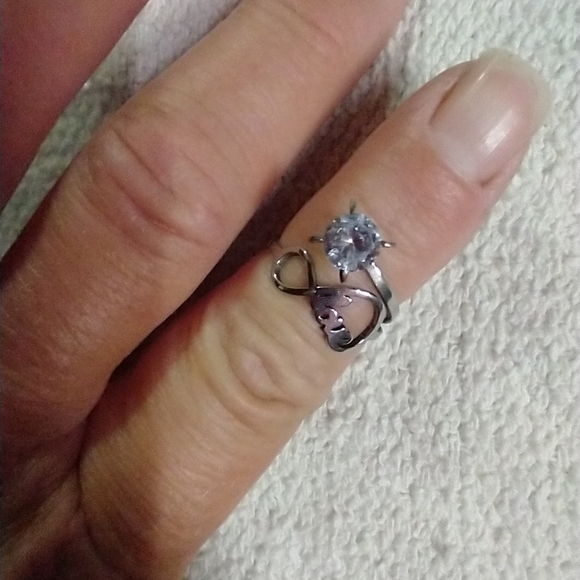 Silvertone stainless steel love 😘 crystal ring 6.5 - Picture 1 of 5